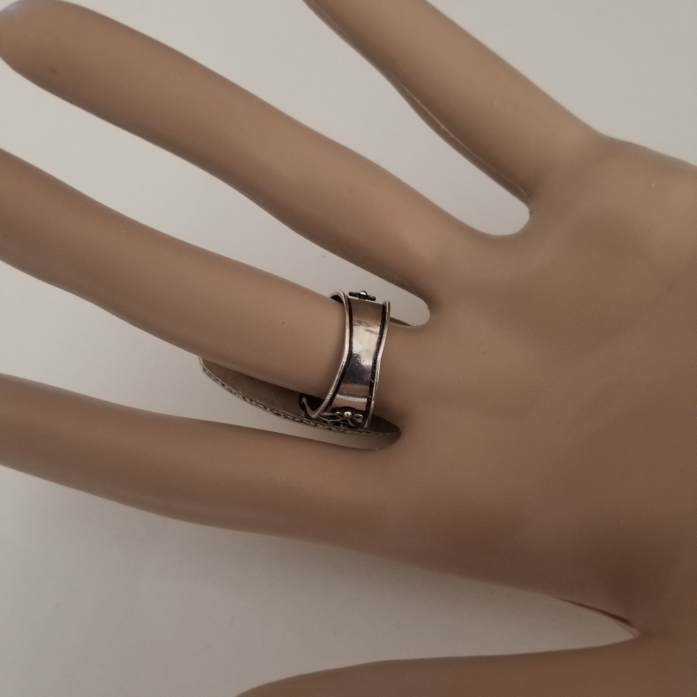 EXQUISITE RING NWOT - Picture 4 of 5